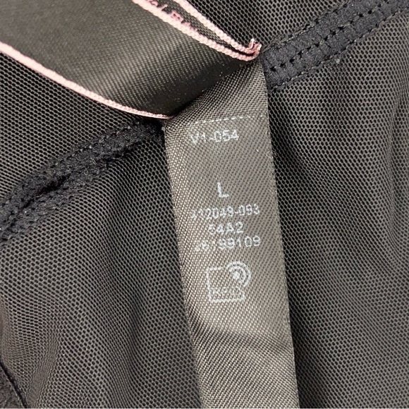 LARGE VICTORIAS SECRET BLACK BRALETTE CASUAL LINED WIREFREE STRAPPY BACK ACCENT - Picture 11 of 11